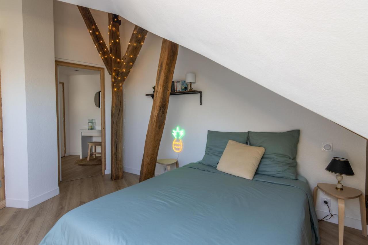 Duplex Refait A Neuf Place Bilange, Proche Château