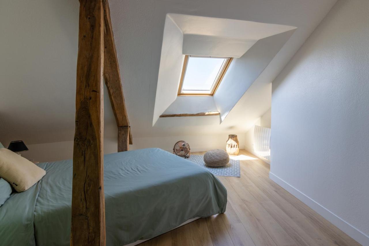 Apartment Duplex Refait A Neuf Place Bilange, Proche Château Saumur